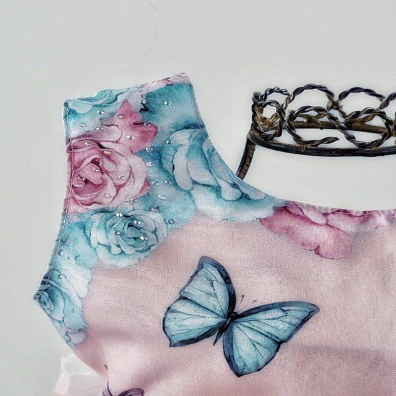 DETALHE-DO-VESTIDO-REGATA-INFANTIL-BORBOLETAS-ROSA-CLARO-BA0695